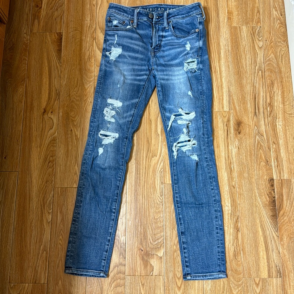 Sale‼️ 2/$50 ✅ Men’s American Eagle Airflex and Temp Tech Distressed 29/32